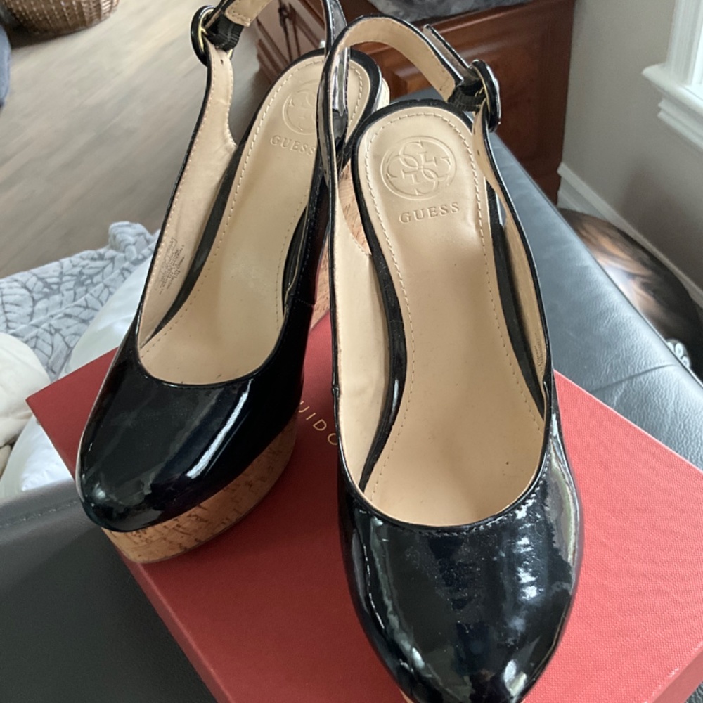 Souliers GUESS - Picture 2 of 3